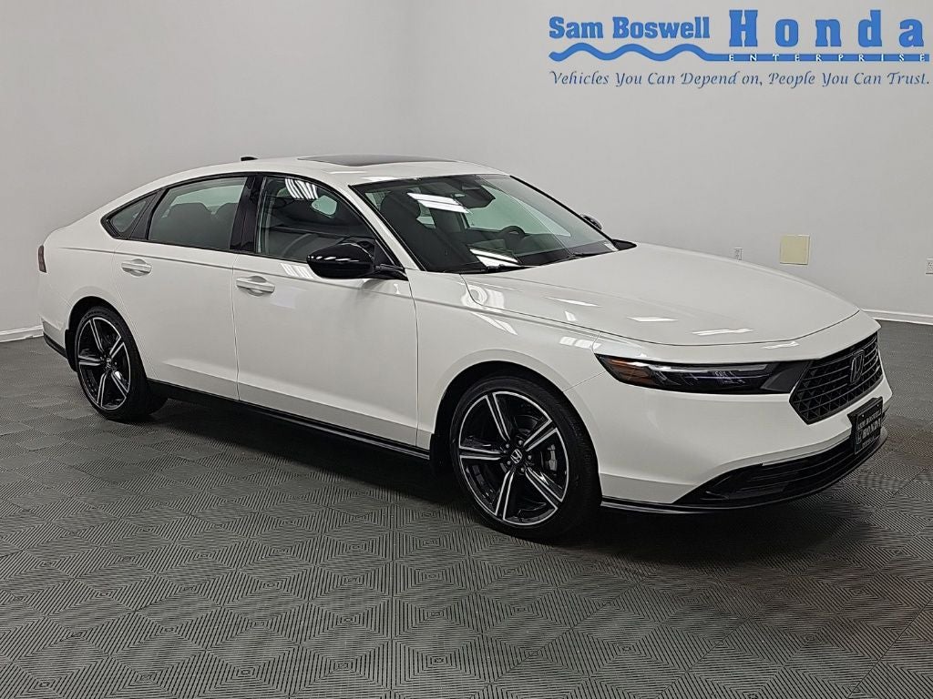 2026 Honda Accord SE in Platinum White Pearl — front three-quarter view