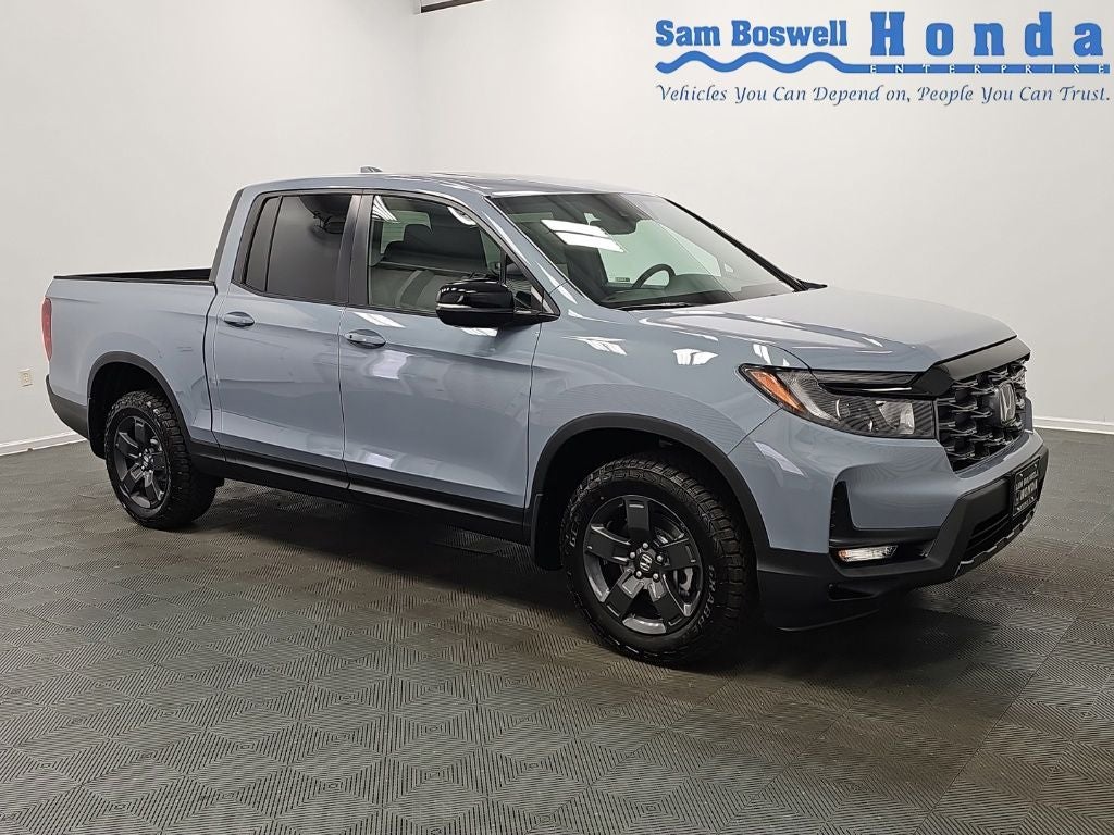 2026 Honda Ridgeline TrailSport in Sonic Gray Pearl — front three-quarter view